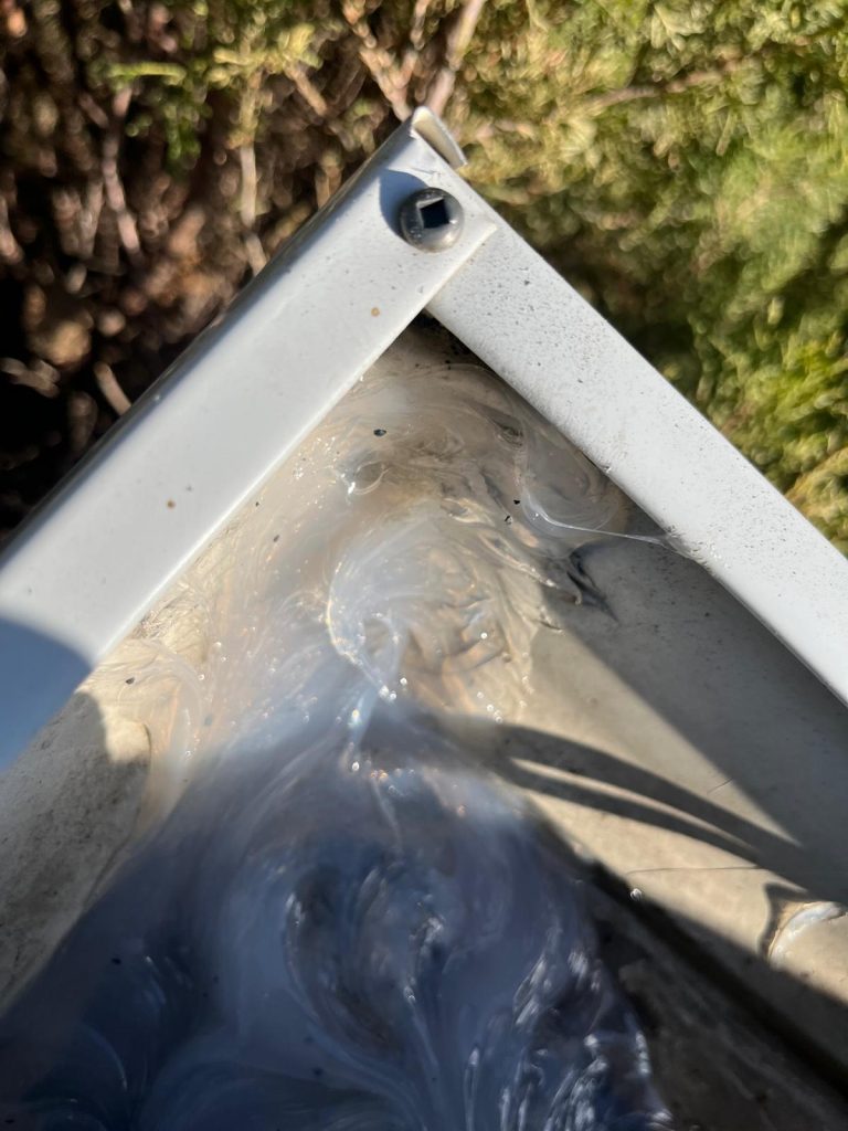 Home gutter repair